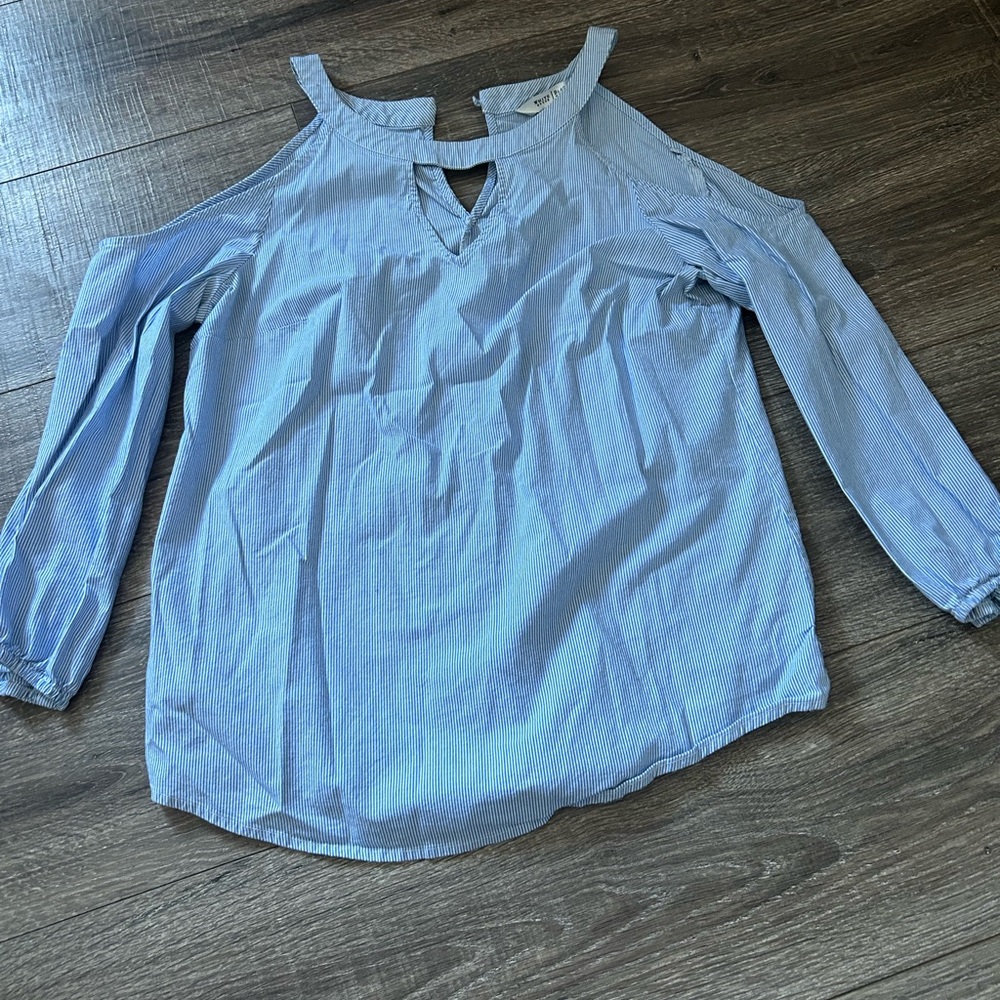 White House Black Market Striped KeyHole Top